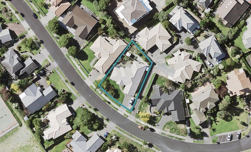 14 Woodgers Way, Somerville, Auckland - Carousel 1