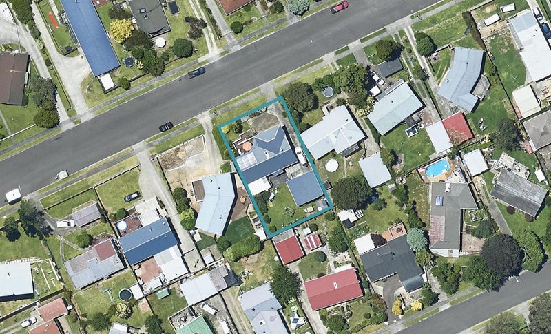 62 Esmeralda Street, Welcome Bay, Tauranga - Carousel 1