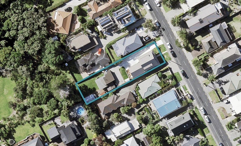 2/77 Clovelly Road, Bucklands Beach, Auckland - Carousel 1