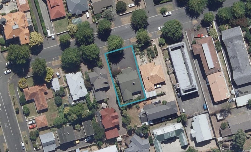 6 Wellington Street, Hamilton East, Hamilton - Carousel 1