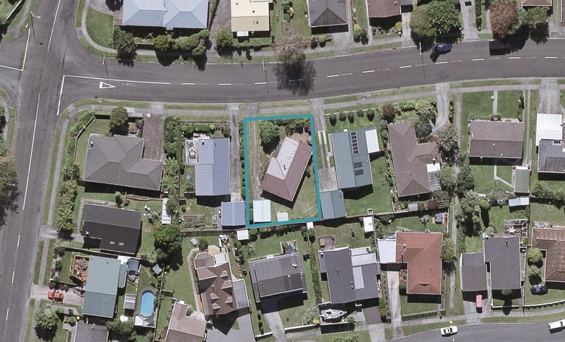 36 Branch Road, Highlands Park, New Plymouth - Carousel 1