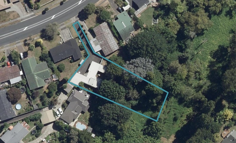 60 Glen Lynne Avenue, Queenwood, Hamilton - Carousel 1