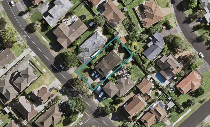 25 Rushgreen Avenue, Pahurehure, Papakura - Carousel 1