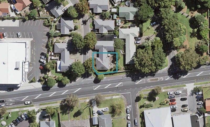1 Westvale Avenue, Ranui, Auckland - Carousel 1