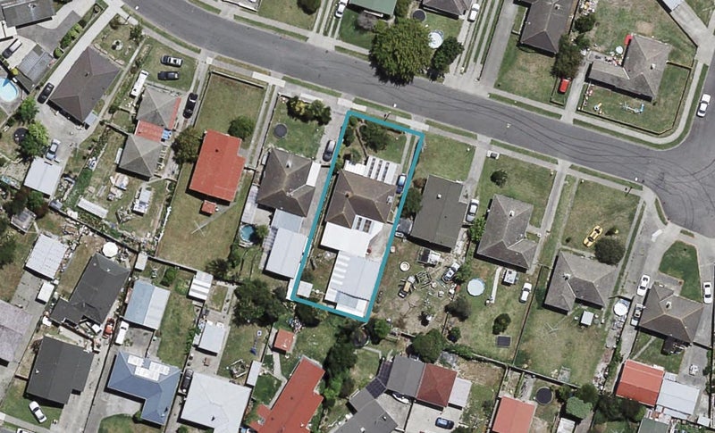 12 Dockery Avenue, Onekawa, Napier - Carousel 1