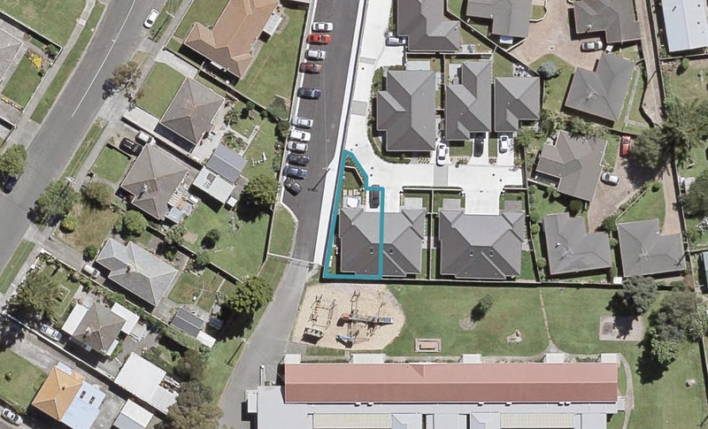 2 ST MICHAELS LANE, TAITA, LOWER HUTT - Carousel 1