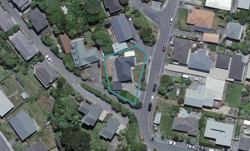 80 Woodland Road, Johnsonville, Wellington - Carousel 1