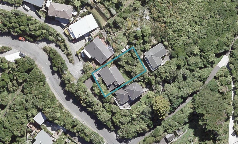 34 Titiro Moana Road, Korokoro, Lower Hutt - Carousel 1
