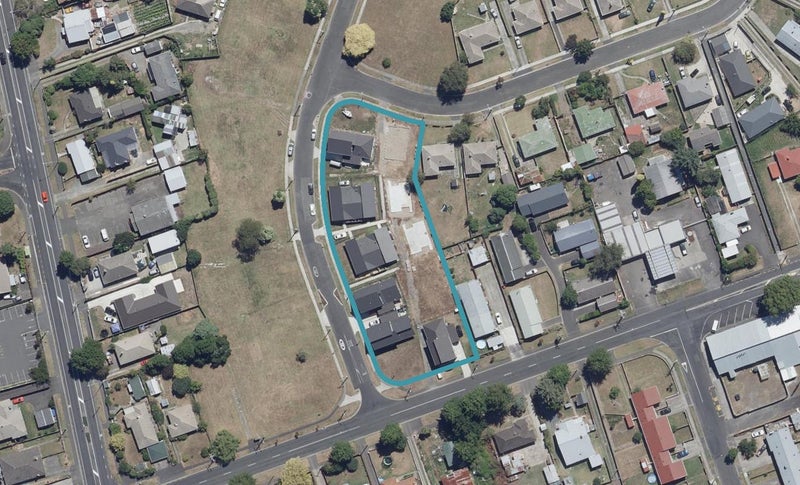 1/6 Shakespeare Avenue, Enderley, Hamilton - Carousel 1