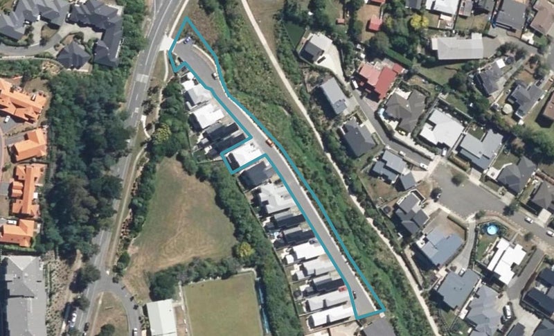 10 Glide Lane, Whitby, Porirua - Carousel 1