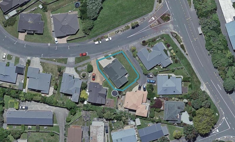 7 Ring Lane, Paparangi, Wellington - Carousel 1