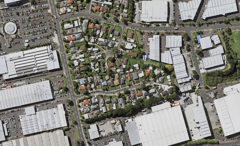 8/19 Matangi Road, Mount Wellington, Auckland - Carousel 1