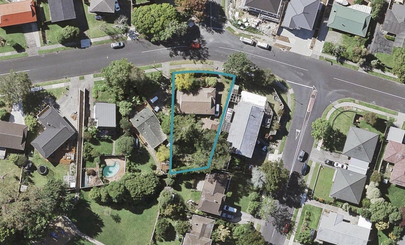 37 Kurnell Drive, Botany Downs, Auckland - Carousel 1