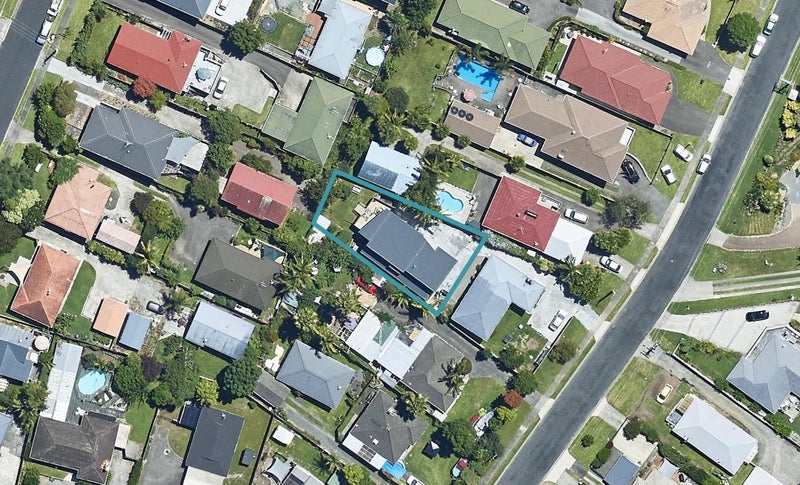 8B Churchill Road, Judea, Tauranga - Carousel 1