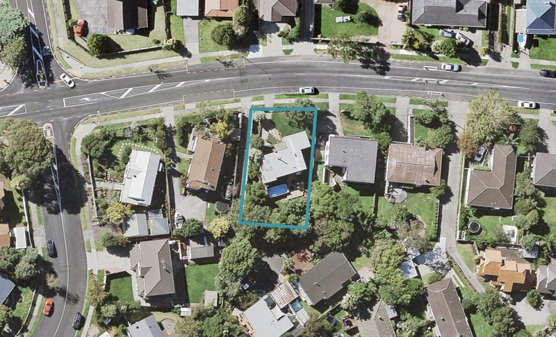 37 Gills Road, Bucklands Beach, Auckland - Carousel 1
