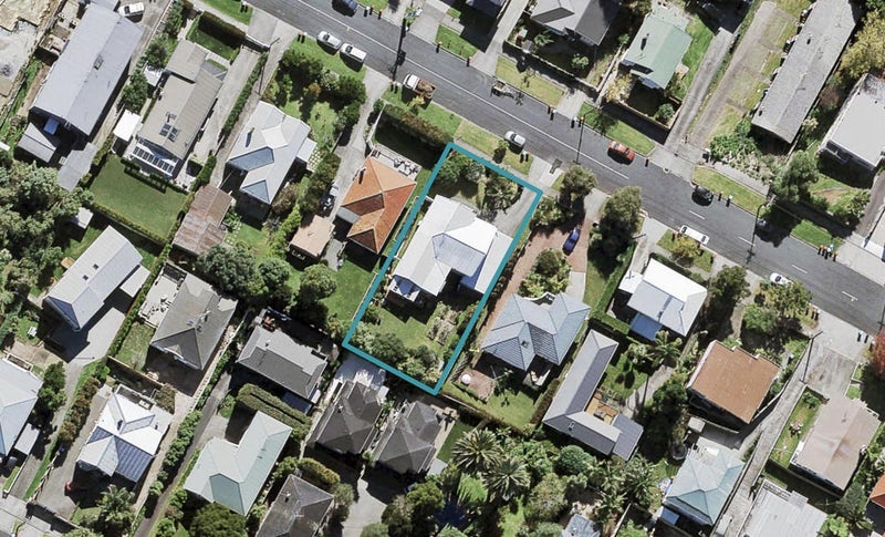 40 Bannerman Road, Morningside, Auckland - Carousel 1