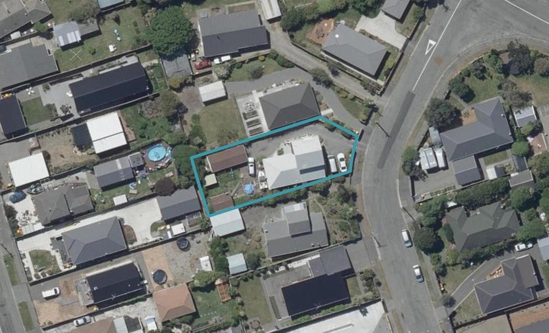 8 Malta Crescent, South New Brighton, Christchurch - Carousel 1