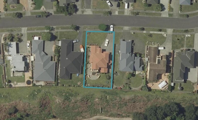 49 Royal Oak Drive, Kelvin Grove, Palmerston North - Carousel 1