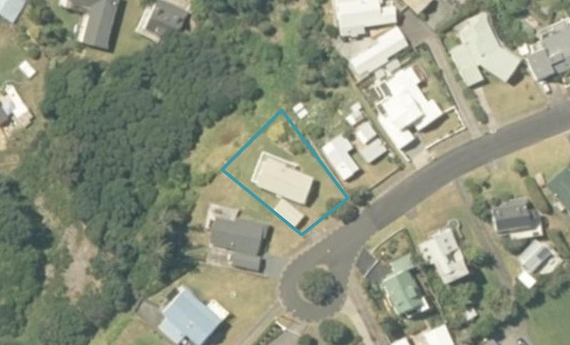 428 Onemana Drive, Onemana, Whangamatā - Carousel 1