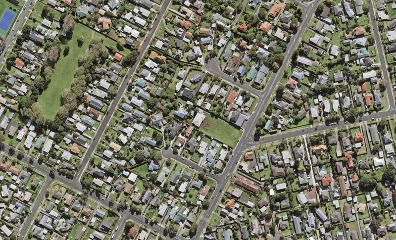 14A Wallace Road, Mangere Bridge, Auckland - Carousel 1