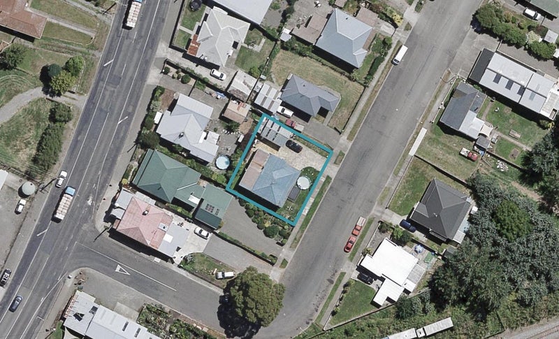 2 Collins Street, Waipawa, Waipawa - Carousel 1