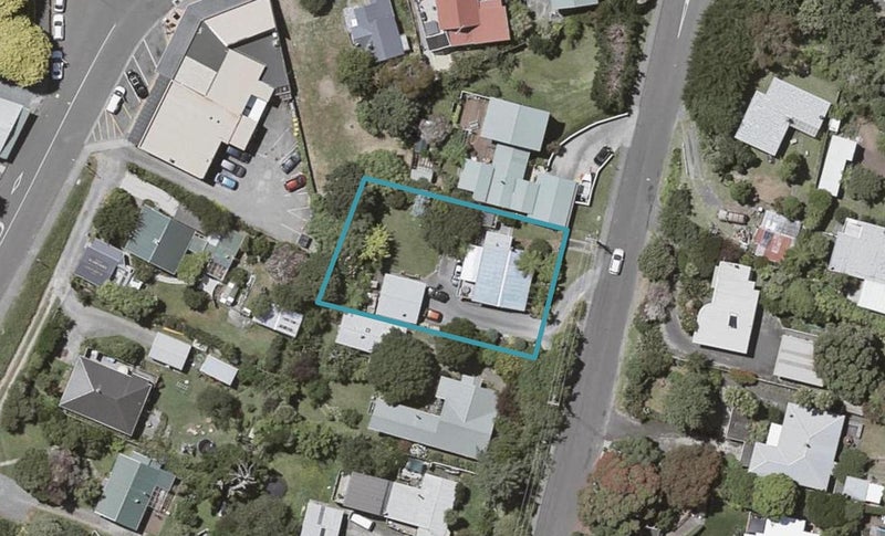 4 Tennis Court Road, Raumati South, Paraparaumu - Carousel 1