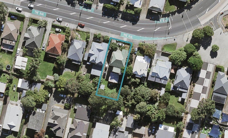 14 Sandringham Road, Mount Eden, Auckland - Carousel 1