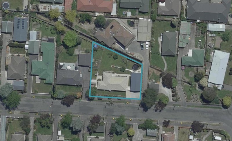 75 Dunedin Street, Redwood, Christchurch - Carousel 1