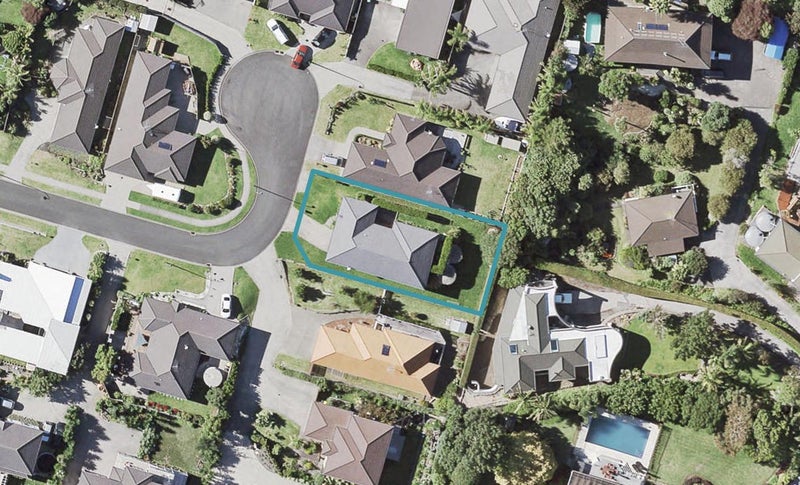 20 Fern Place, Beachlands, Auckland - Carousel 1