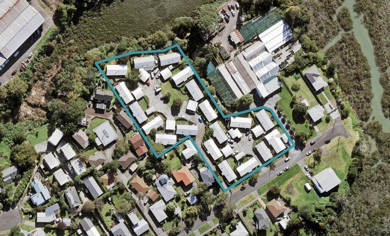 90F Eastdale Road, Avondale, Auckland - Carousel 1