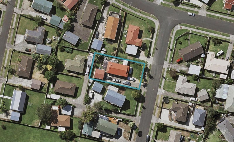 38 Penion Drive, Flat Bush, Auckland - Carousel 1
