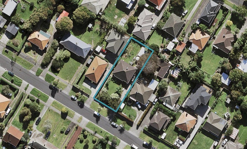 10 Parry Street, Sandringham, Auckland - Carousel 1
