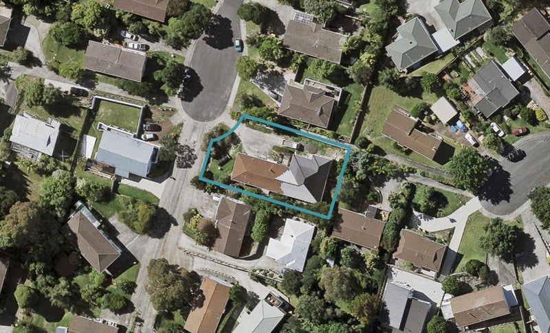 16 Theban Place, Totara Vale, Auckland - Carousel 1
