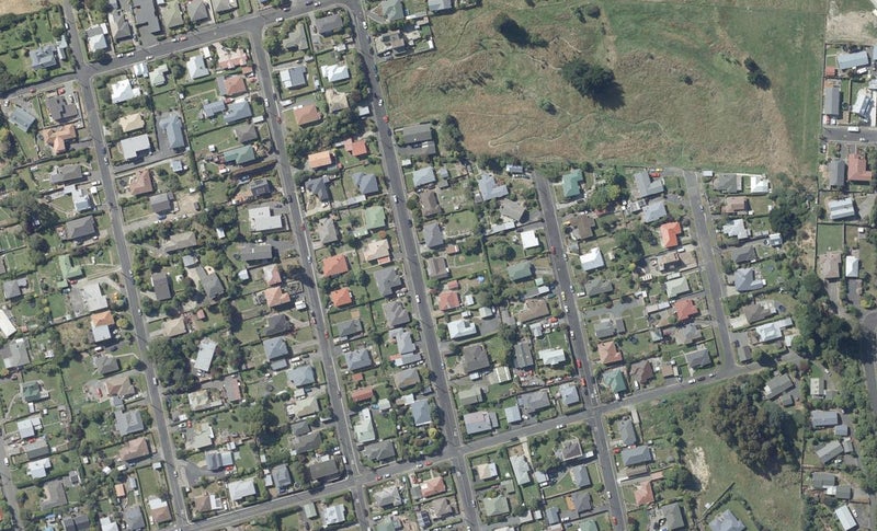 21 Torquay Street, Abbotsford, Dunedin - Carousel 1
