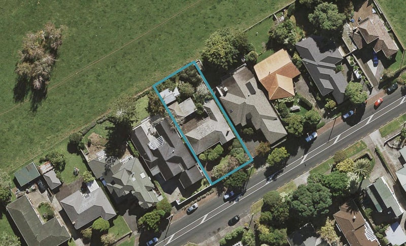 62A Campbell Road, One Tree Hill, Auckland - Carousel 1