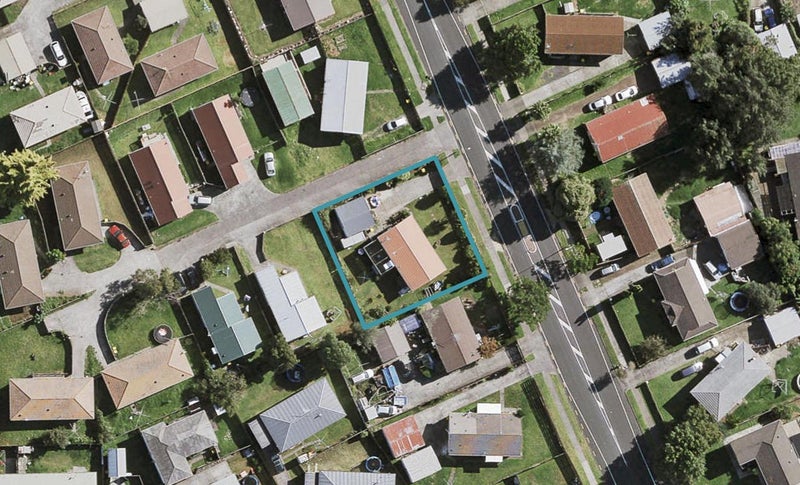 121 Shifnal Drive, Randwick Park, Auckland - Carousel 1