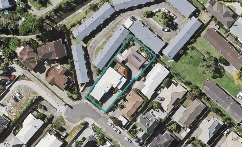 1/6 Stratford Avenue, Milford, Auckland - Carousel 1