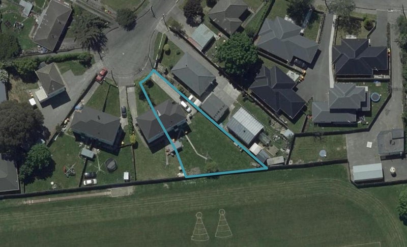 18 Tiora Place, Upper Riccarton, Christchurch - Carousel 1