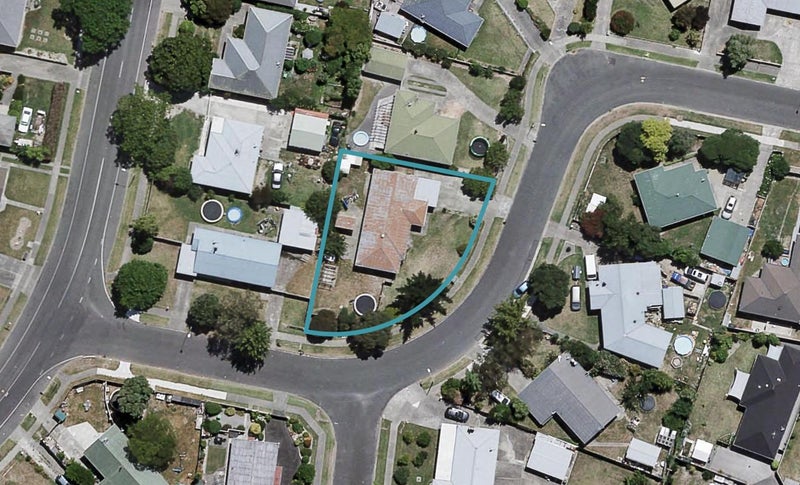 5 Waterworth Avenue, Onekawa, Napier - Carousel 1