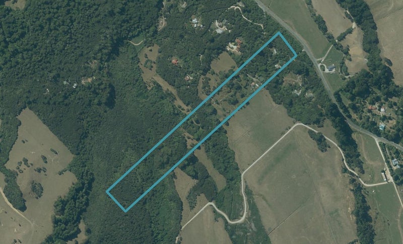 1093 Takaka-Collingwood Highway, Onekaka - Carousel 1