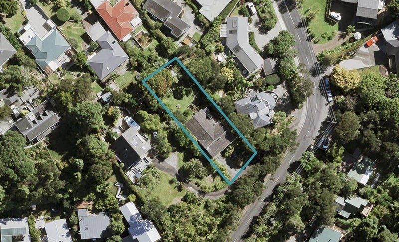102 Takahe Road, Titirangi, Auckland - Carousel 1