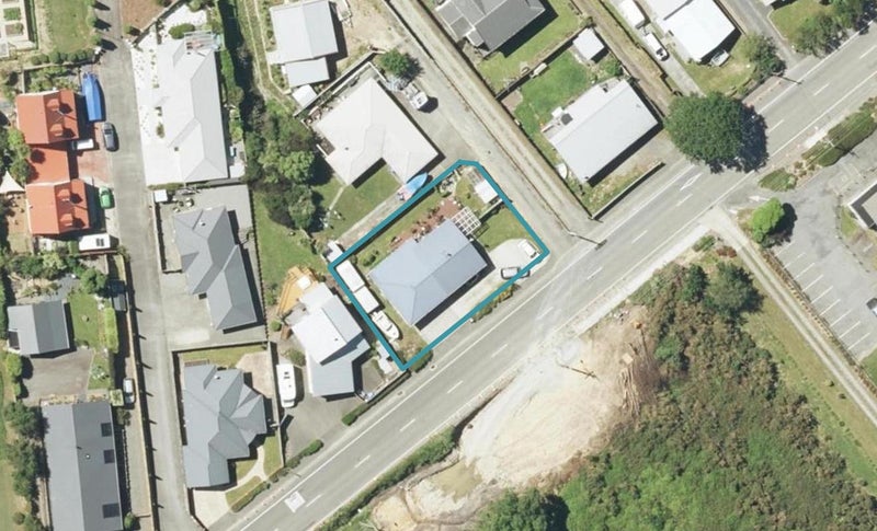 257 Waikawa Road, Waikawa, Picton - Carousel 1