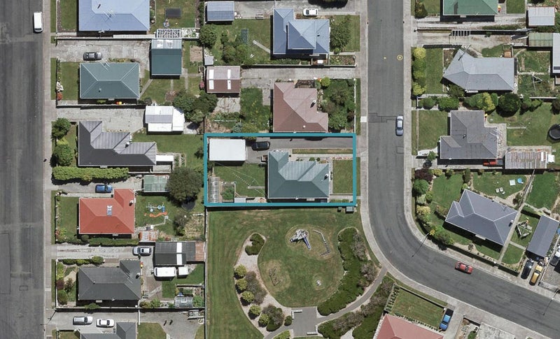 18 Arundel Crescent, Strathern, Invercargill - Carousel 1
