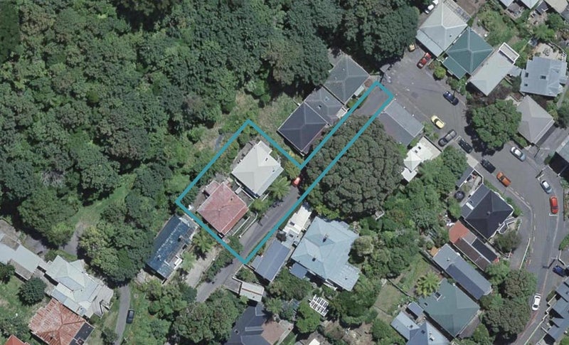 39 Patanga Crescent, Thorndon, Wellington - Carousel 1