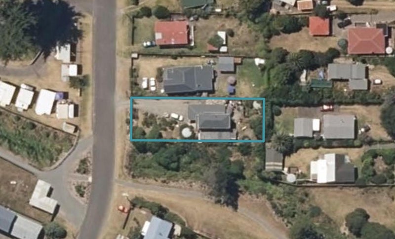 138 Park Avenue, Waitarere Beach, Levin - Carousel 1