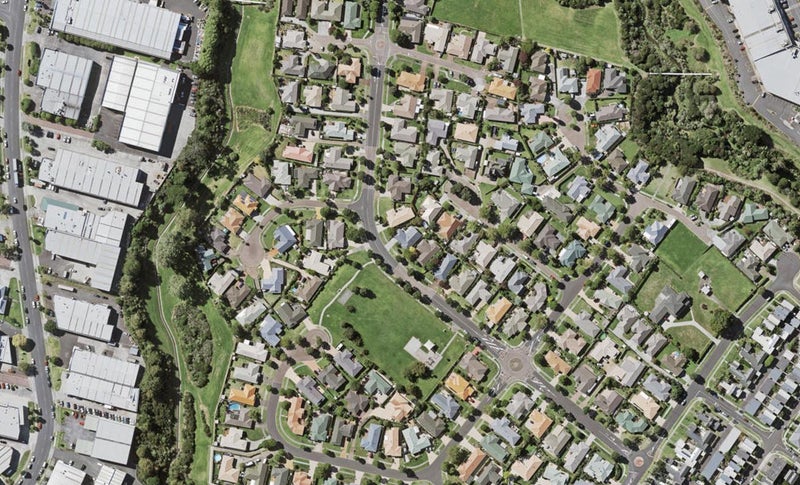 27 Huntington Drive, Huntington Park, Auckland - Carousel 1
