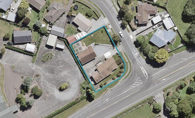 2 Topaz Street, Birchville, Upper Hutt - Carousel 1