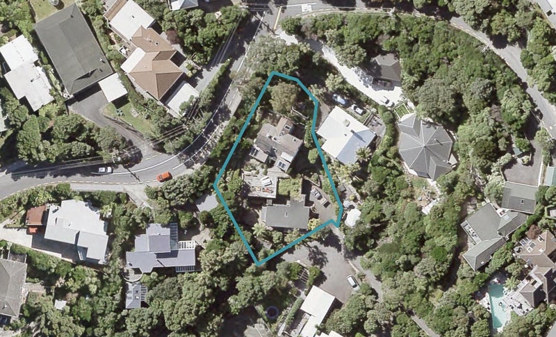 12 Howard Road, Point Howard, Lower Hutt - Carousel 1