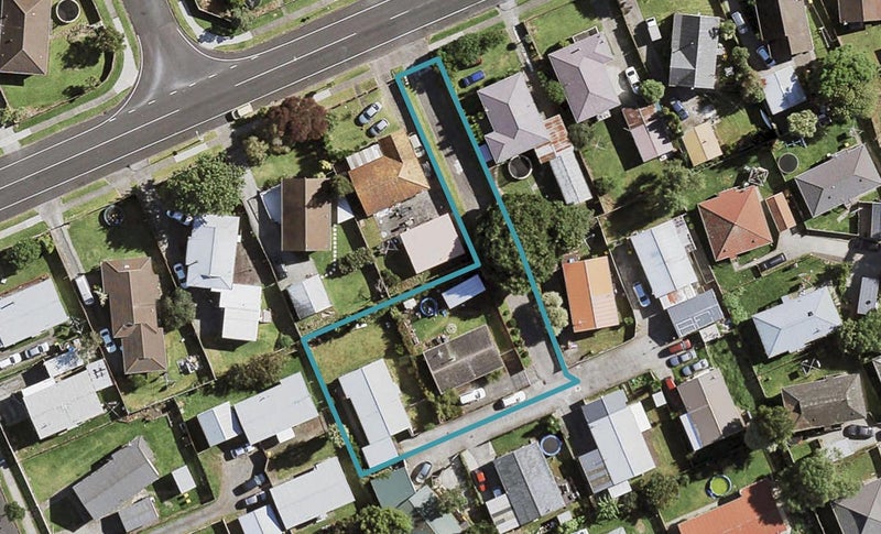 1/56D Burundi Avenue, Clendon Park, Auckland - Carousel 1