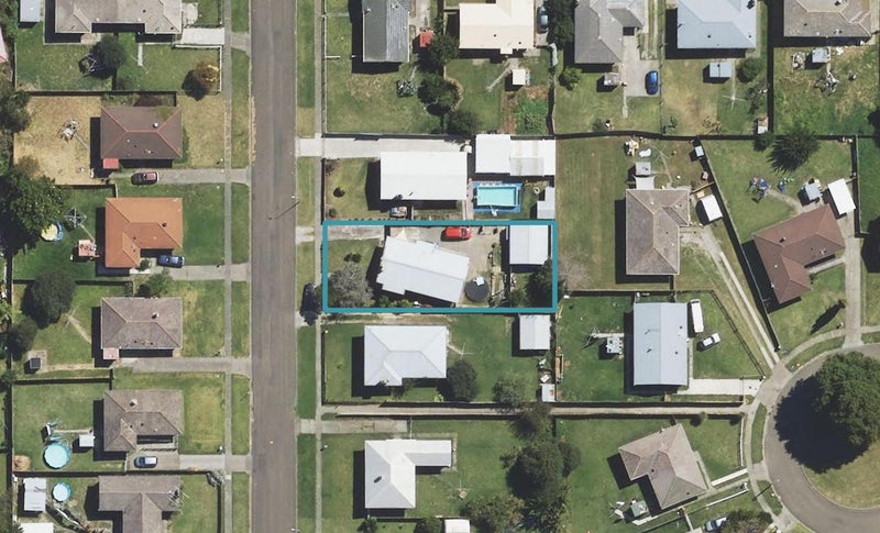 33 Pickering Street, Outer Kaiti, Gisborne - Carousel 1